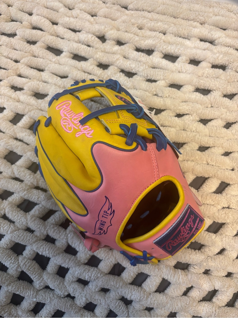 Rawlings 11.5” Heart of the Hide R2G Series Glove
